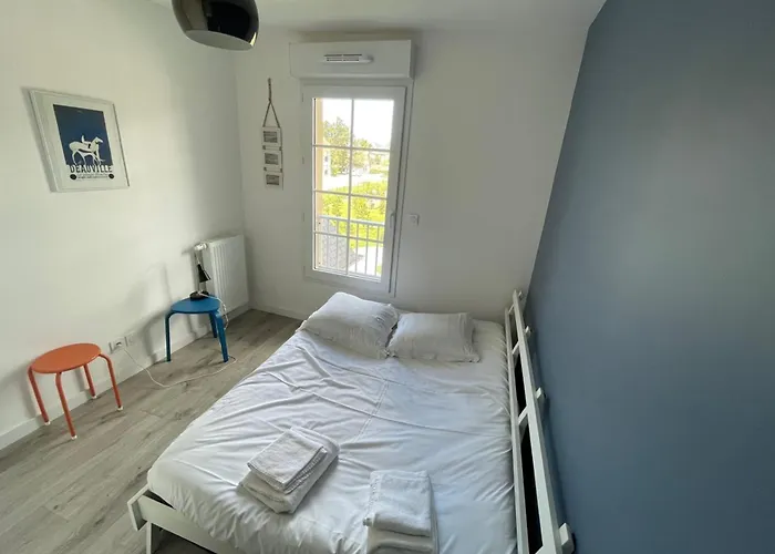 At 2 Min Walk From The 아파트 Bénerville-sur-Mer