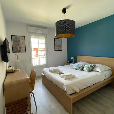 Apartament At 2 Min Walk From The